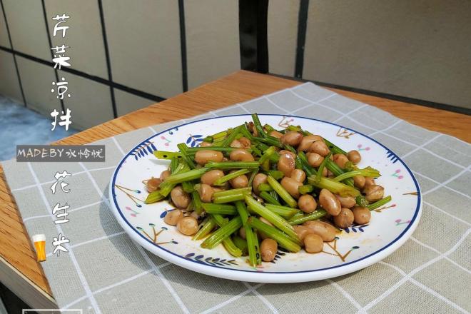 芹菜拌花生米