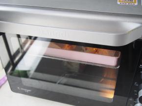 烤箱中层上下火170度，烘烤15分钟左右即可。
西藏白藜麦，探寻最原始的美味