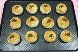 烤好取出，冷凉，最起码2小时，完全冷透再打包密封。