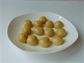 醒好的面团分成15克一个，分了13个。