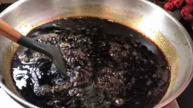 转小火慢慢的不停搅拌