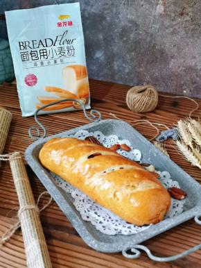 马上中秋节了，做几个果仁大列巴送给长辈也特别好呀！