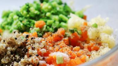 加椰子油 盐 黑胡椒