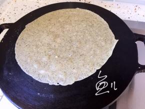 停留15秒左右翻面烙5-7秒即可