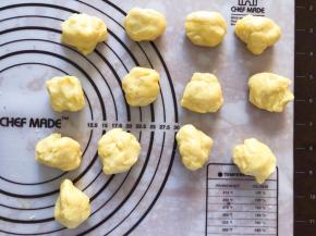 外皮分成25克一个