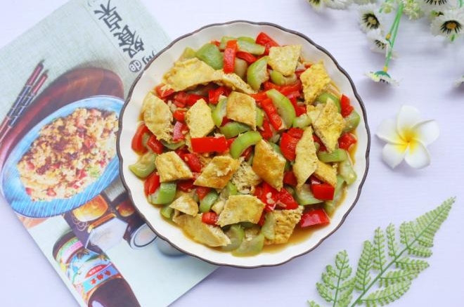 丝瓜炒鸡蛋