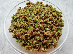 香喷喷的饺子馅做好了。