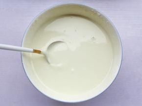 加入调好的汁液拌匀。