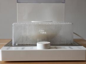 包上保鲜膜放入蒸锅蒸25分钟；