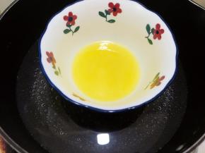 黄油隔热水融化