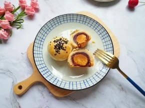 豆沙和蛋黄的完美搭配。