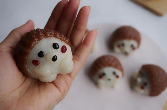 小刺猬豆沙糯米团