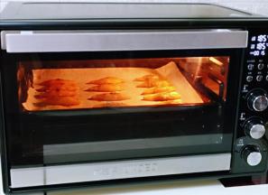 再次入烤箱，185度烤15分钟。(烤箱温度及时间仅供参考，具体根据自家烤箱性能另定)