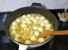 放入鹰嘴豆