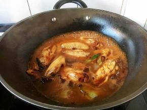 加水没过食材。