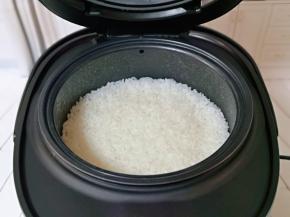 这时米饭也好啦，香糯可口的米饭，脱糖更健康。