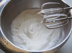 将蛋白打至干性发泡