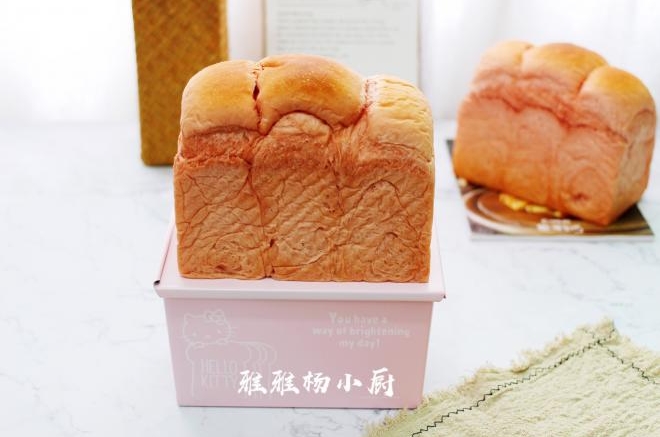 粉色吐司
