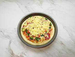 最后再撒上一层马苏里拉芝士。