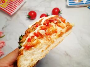 切开看看，馅料十足，食欲大开。