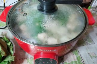 盖上锅盖，再次煮至沸腾就完成了。