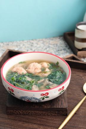 虾滑菠菜汤成品图