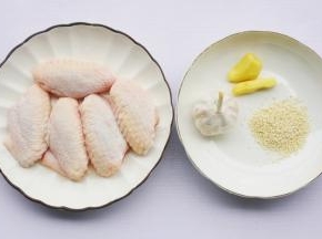 准备好所有食材。