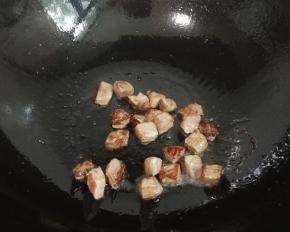 翻炒变色盛出来