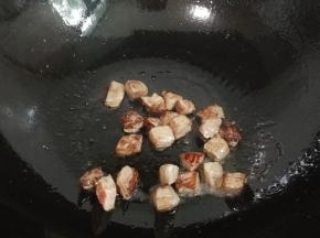 翻炒变色盛出来