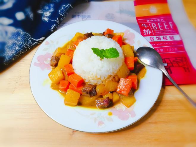 咖喱土豆牛肉饭