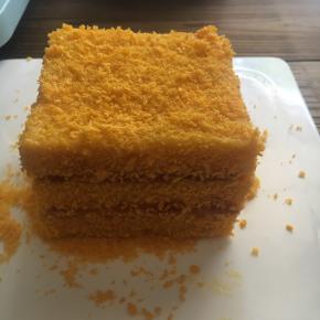 再均匀裹上面包糠，面包糠是必不可少的哟，