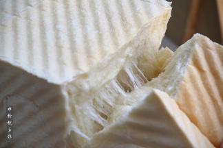 一发的吐司也可以轻松拉丝的哟。