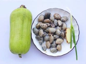 准备好所有食材。