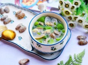 盛入碗中。