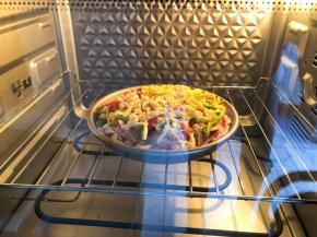 放入预热好的烤箱中层，上下火190度15分钟