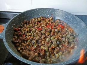 加入适量的料酒去腥。