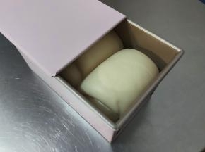 发酵至七分满左右。