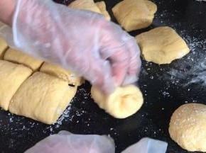 团成圆形