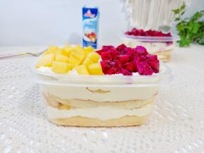 看到这么诱人的甜品是不是馋了。