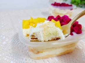 蛋糕细腻加上安佳奶油的香味，停不下的节奏。