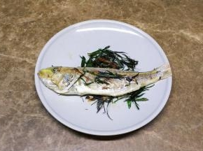 煎好盛入碟里