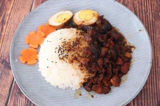 台式卤肉饭