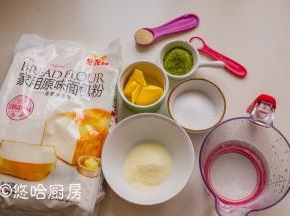 先备齐材料，我喜欢把材料都备齐再开始做，免得后面忘记放材料。