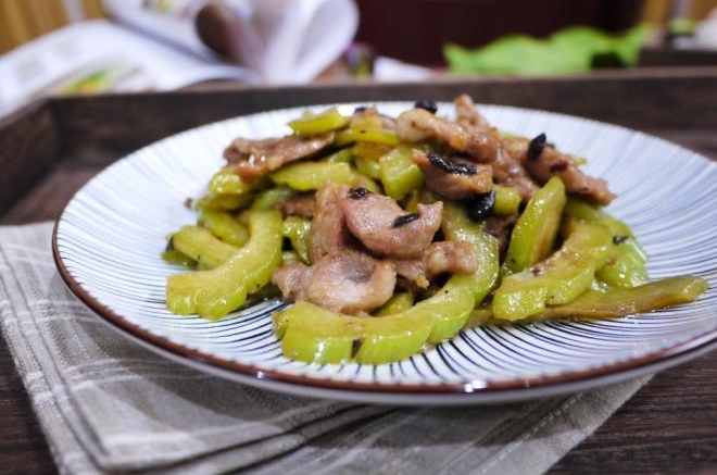 苦瓜炒肉