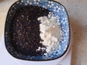 将馅料用的所有原料混合