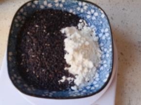 将馅料用的所有原料混合
