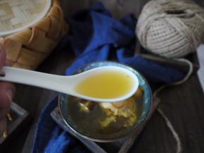 喝的时候加一点盐就可以了。