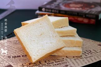 绵绵奶香小吐司成品图
