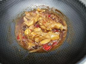 煮到汤汁变浓稠为止，关火出锅