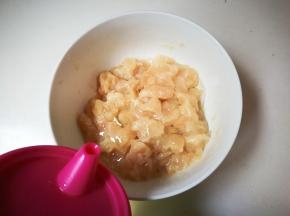 淋入一勺食用油静置十分钟